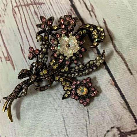 romance bracelet - sweet romance brooch.